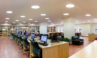 دعوت پژوهشگران و دوستداران کتاب به بهره‌گیری از امکانات کتابخانه و موزه ملی ملک
