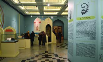 ​بازدید نوروزی گردشگران از کتابخانه و موزه ملی ملک
