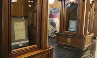 دو نمایشگاه «اسناد وزارت امور خارجه در دوران دفاع مقدس» و «عکس‌های تاریخی دفاع مقدس» برپا شد