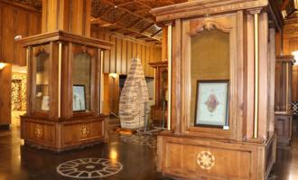 نمایشگاه «نگاره‌های آیینی» در کتابخانه و موزه ملی ملک گشایش یافت