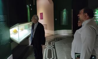 ​بازدید پروفسور حمید مولانا از کتابخانه و موزه ملی ملک