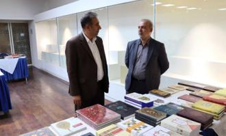 به دیدار میز انتشارات کتابخانه و موزه ملی ملک در موزه ملی ایران بیایید