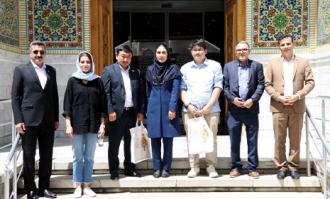 بازدید مسئولان فرهنگستان علوم قزاقستان از کتابخانه و موزه ملی ملک